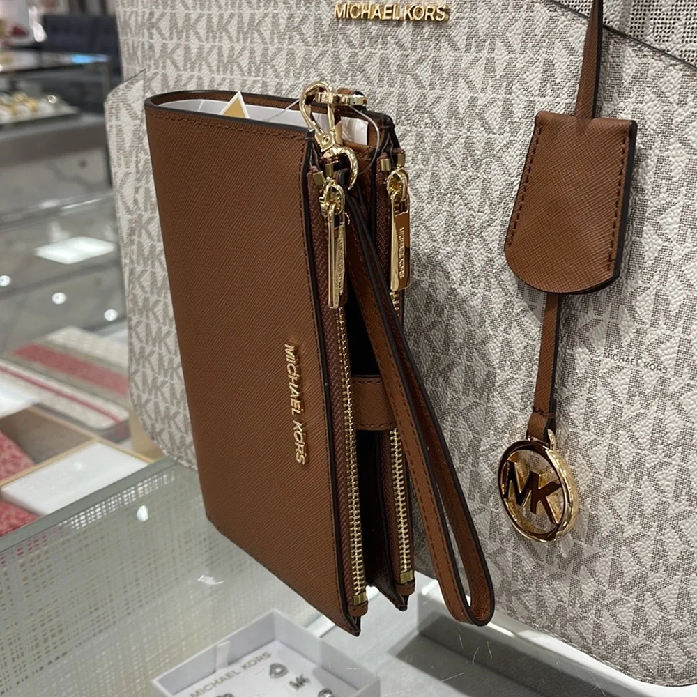 MICHAEL KORS LARGE DOUBLE ZIP WRISTLET WALLET PHONE CASE Luggage